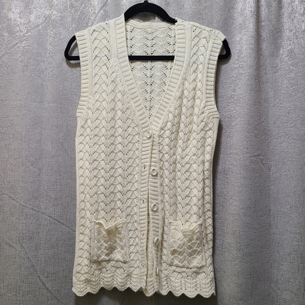 Knitted‎ sweater vest button up sleeveless caridgan no size tag M